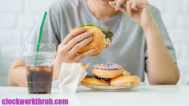 Kebiasaan Makan Buruk Yang Bisa Merusak Sistem Pencernaan Kamu, Hati-hati!