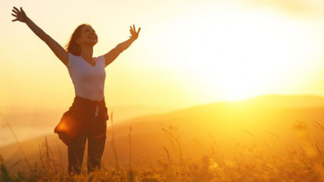 Manfaat Jemur Pagi Hari Bagi Tubuh, Ternyata Kaya Akan Vitamin D Alami!